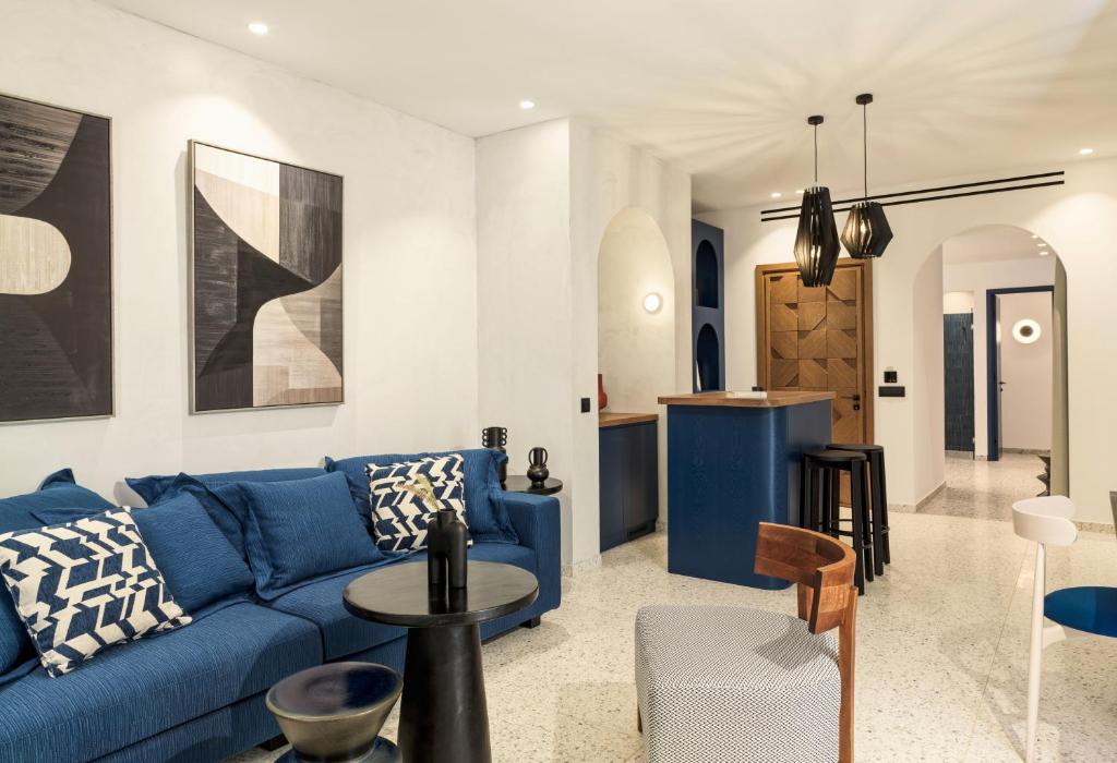 LYO II Boutique Suites Mykonos - Alcove Villa with Private Pool and Outdoor Jetted Tub